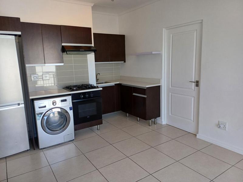To Let 1 Bedroom Property for Rent in De Velde Western Cape